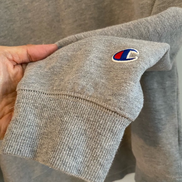 Champion Girls Crewneck Grey Sweatshirt - Picture 4 of 9